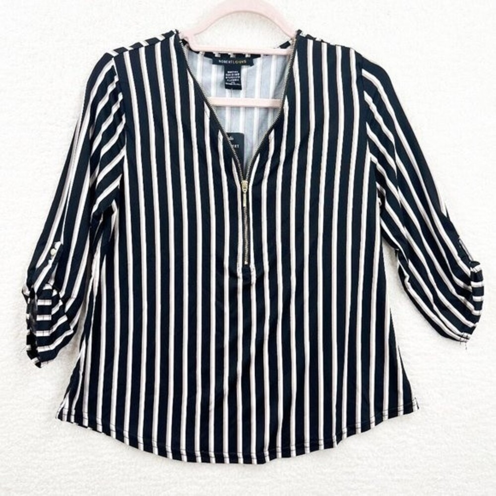 Robert Louis Black tan striped zipper detail neck blouse Size PS NWT